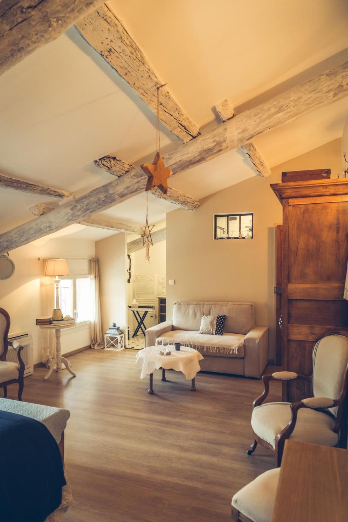 Chambres D'Hotes L'Oreliane En Provence Only Adult Châteauneuf-de-Gadagne Exterior foto