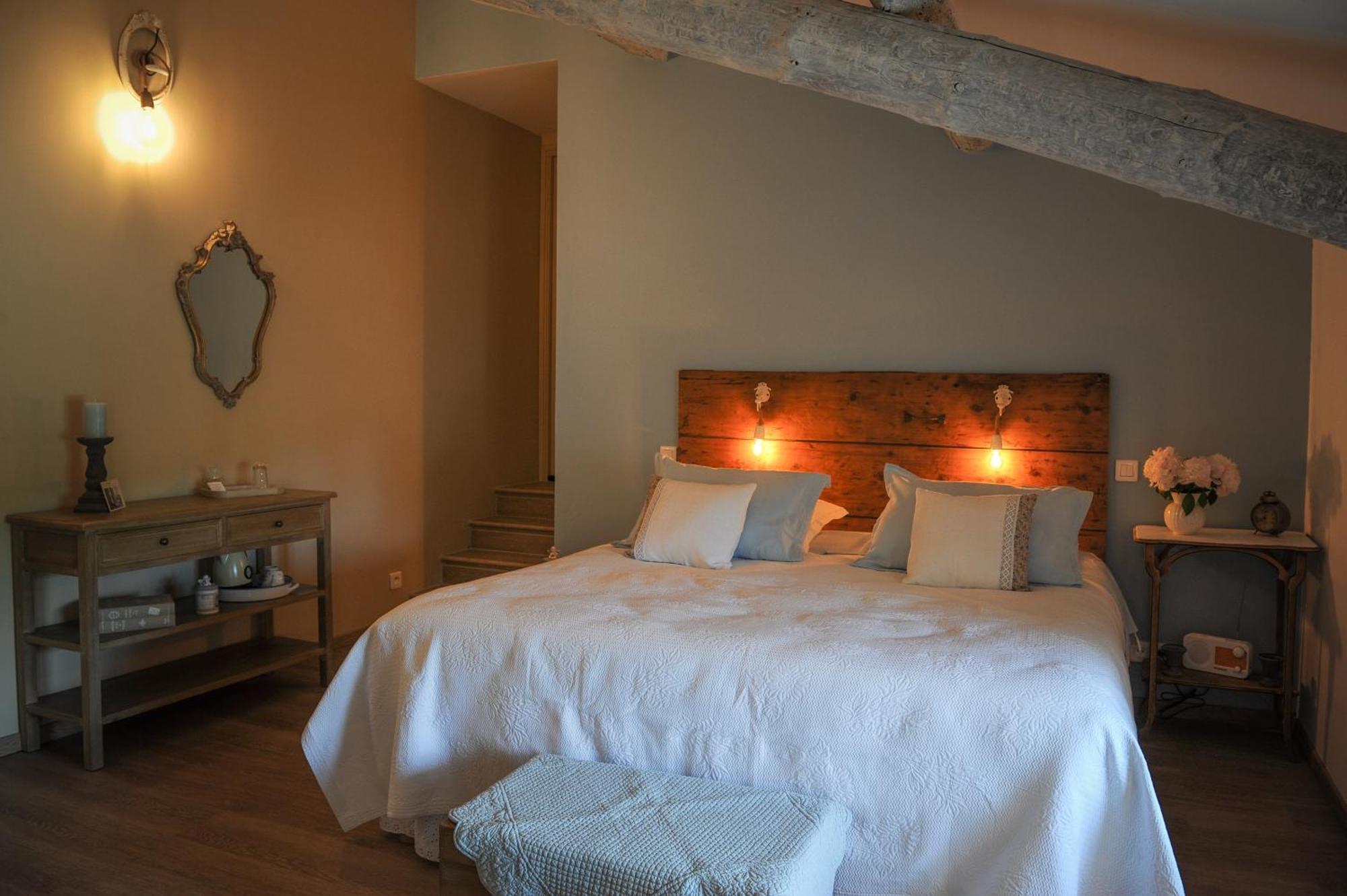 Chambres D'Hotes L'Oreliane En Provence Only Adult Châteauneuf-de-Gadagne Exterior foto